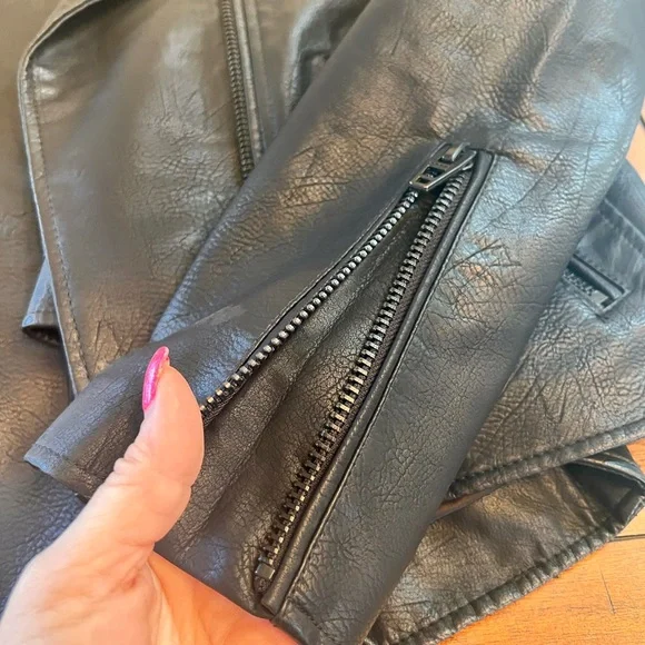 NWT BLANKNYC FAUX LEATHER JACKET - Picture 9 of 12